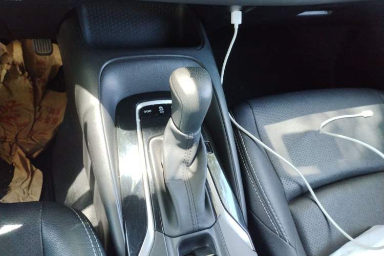 Used Toyota Levin 2019 185T CVT Luxury Edition China VI Standard Gear Lever