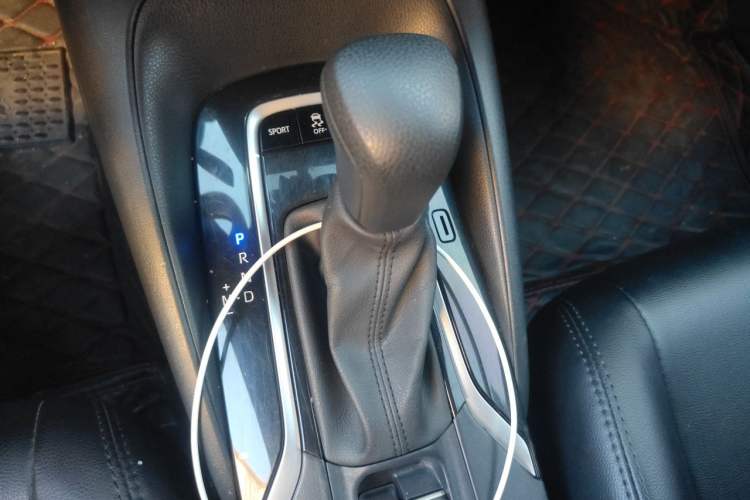 Used Toyota Levin 2019 185T CVT Entry-Level Version China VI Standard Gear Lever