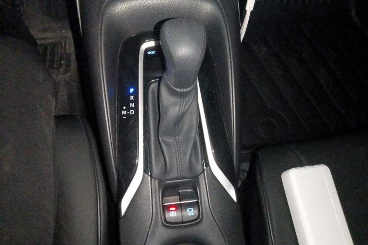 Used Toyota Levin 2019 185T CVT Entry-Level Version China VI Standard Gear Lever