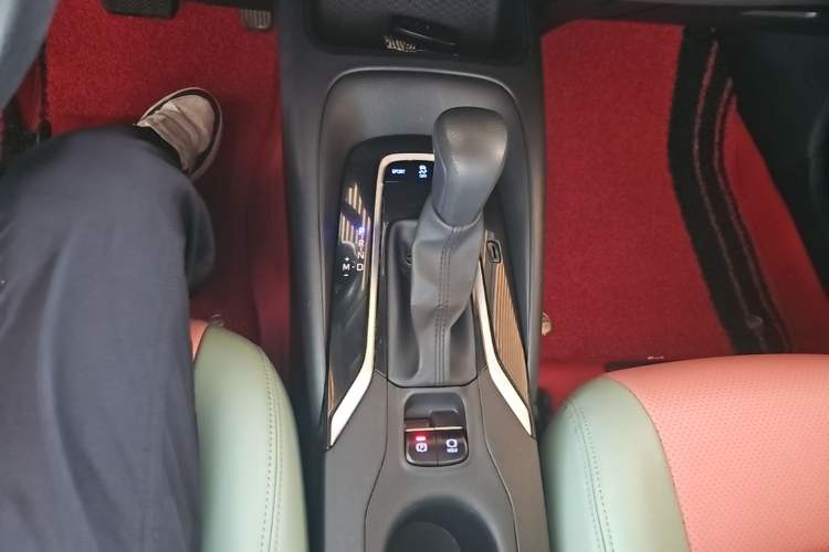 Used Toyota Levin 2019 185T CVT Luxury Edition China VI Standard Gear Lever