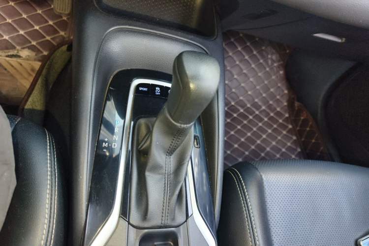 Used Toyota Levin 2019 185T CVT Sport Edition China VI Standard Gear Lever