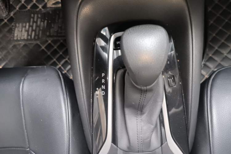 Used Toyota Levin 2019 185T CVT Luxury Edition China VI Standard Gear Lever