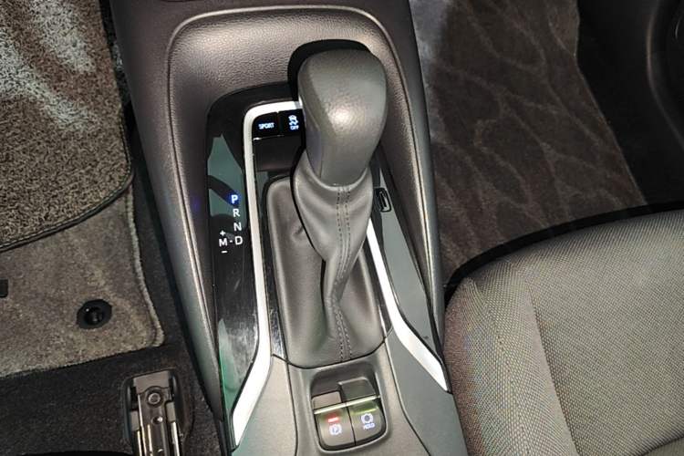 Used Toyota Levin 2019 185T CVT Luxury Edition China VI Standard Gear Lever