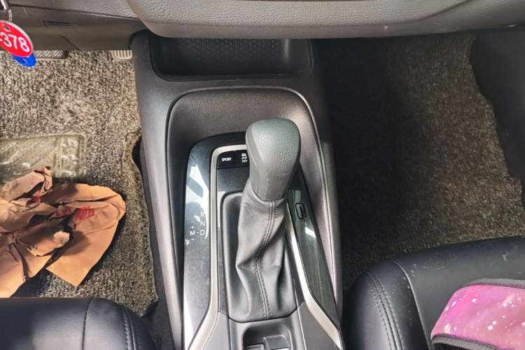Used Toyota Levin 2019 185T CVT Entry-Level Version China VI Standard Gear Lever