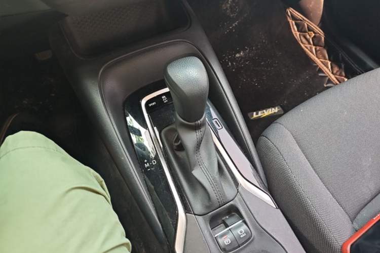Used Toyota Levin 2019 185T CVT Luxury Edition China V Standard Gear Lever