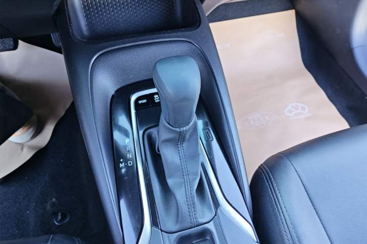 Used Toyota Levin 2019 185T CVT Entry-Level Version China VI Standard Gear Lever