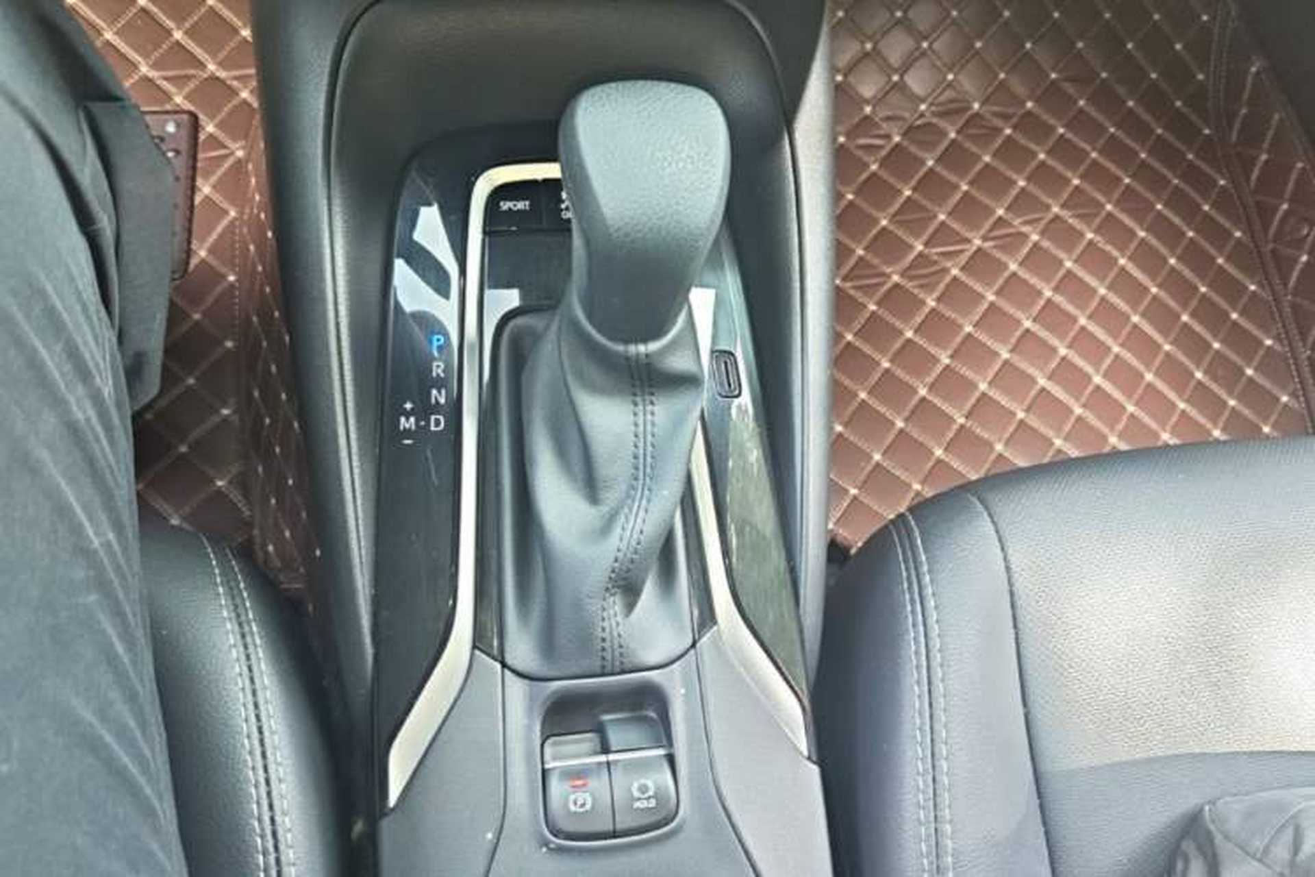 Used Toyota Levin 2019 185T CVT Luxury Edition China VI Standard Gear Lever