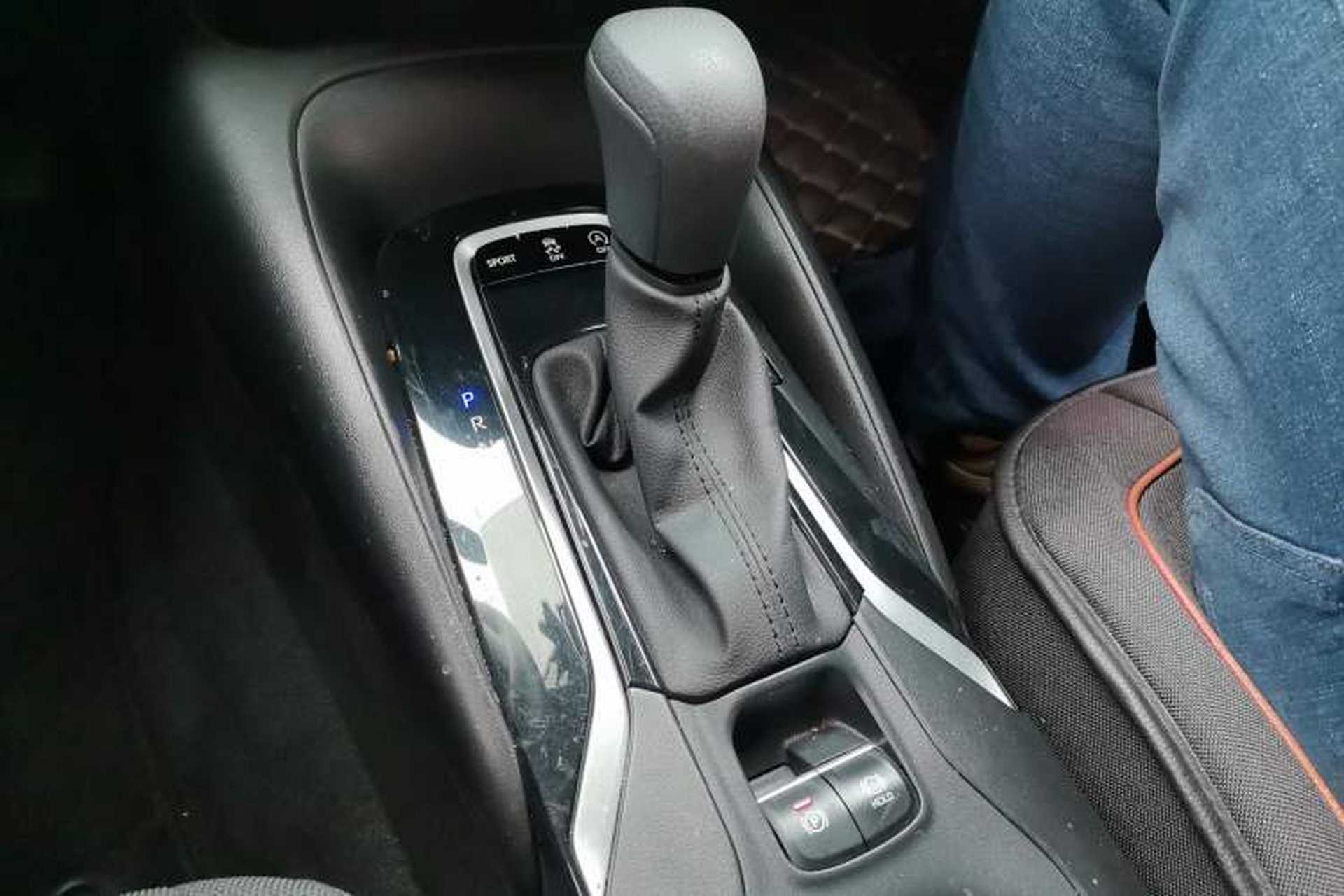 Used Toyota Levin 2019 185T CVT Sport Edition China VI Standard Gear Lever