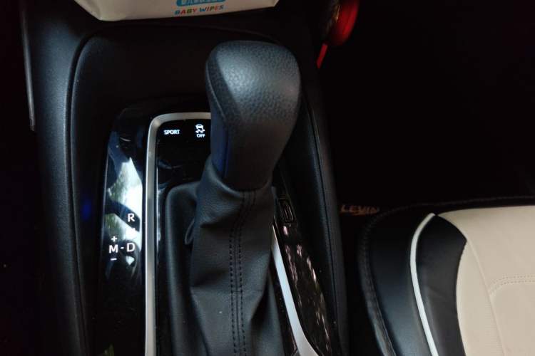 Used Toyota Levin 2019 185T CVT Luxury Edition China VI Standard Gear Lever