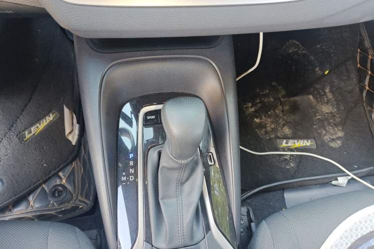 Used Toyota Levin 2019 185T CVT Luxury Edition China VI Standard Gear Lever