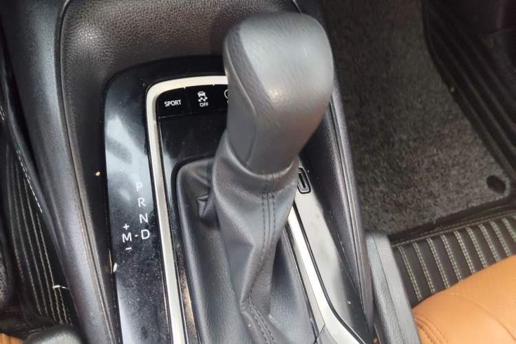 Used Toyota Levin 2019 185T CVT Luxury Edition China VI Standard Gear Lever