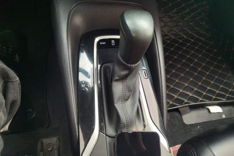 Used Toyota Levin 2019 185T CVT Luxury Edition China VI Standard Gear Lever