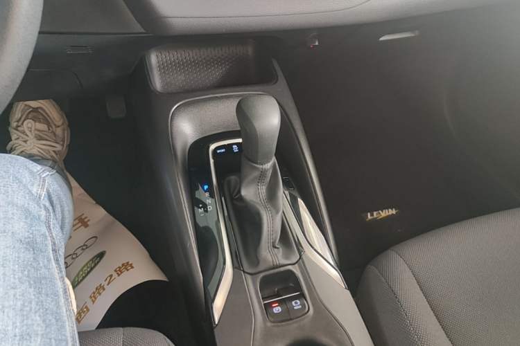 Used Toyota Levin 2019 185T CVT Luxury Edition China VI Standard Gear Lever