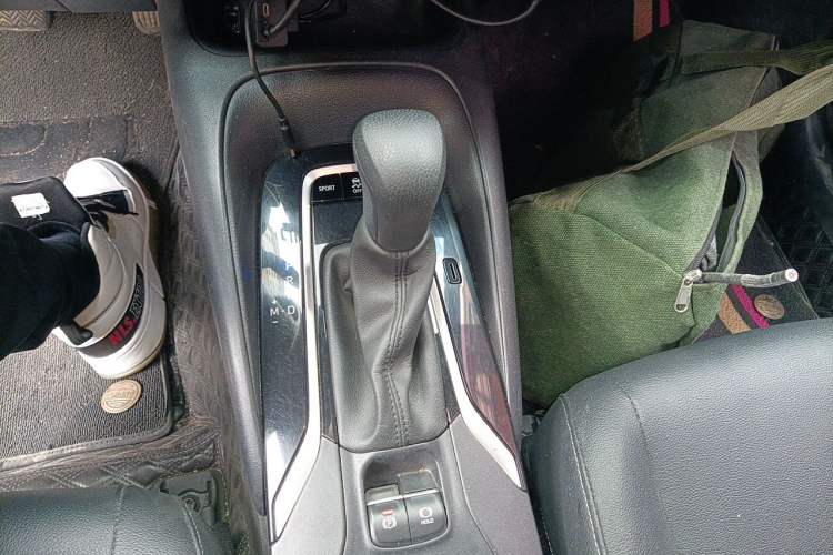 Used Toyota Levin 2019 185T CVT Luxury Edition China V Standard Gear Lever