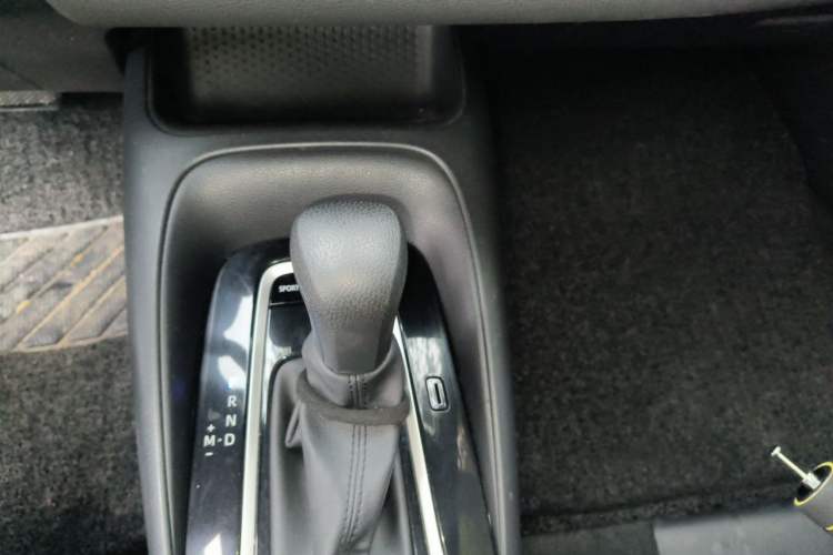 Used Toyota Levin 2019 185T CVT Luxury Edition China VI Standard Gear Lever