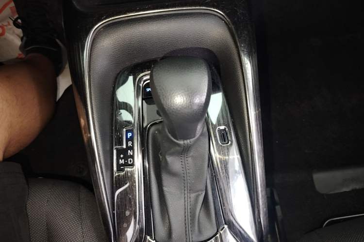 Used Toyota Levin 2019 185T CVT Entry-Level Version China VI Standard Gear Lever