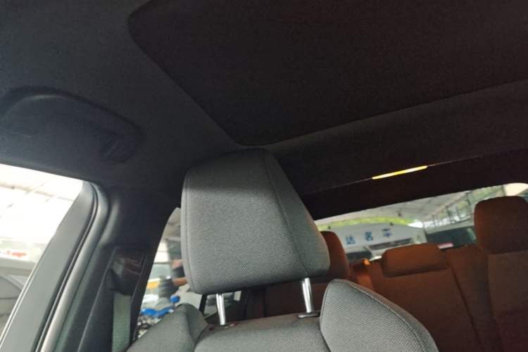Used Toyota Levin 2019 185T CVT Luxury Edition China VI Standard Headliner
