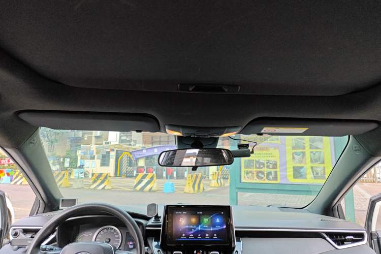 Used Toyota Levin 2019 Dual-Engine 1.8H E-CVT Luxury Edition China VI Standard Headliner