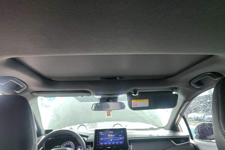 Used Toyota Levin 2019 Dual-Engine 1.8H E-CVT Luxury Edition China VI Standard Headliner