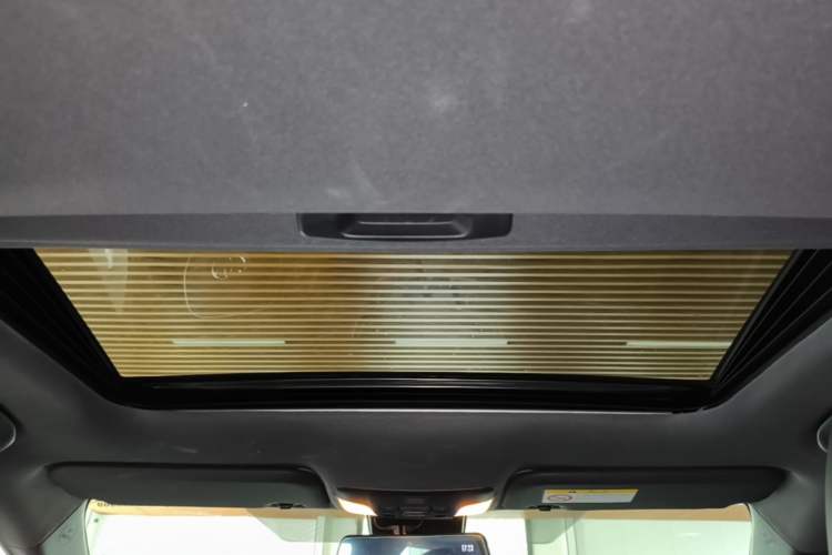Used Toyota Levin 2019 185T CVT Luxury Edition China VI Standard Headliner