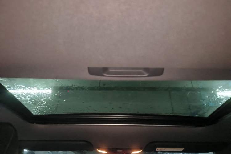 Used Toyota Levin 2019 185T CVT Luxury Edition China VI Standard Headliner