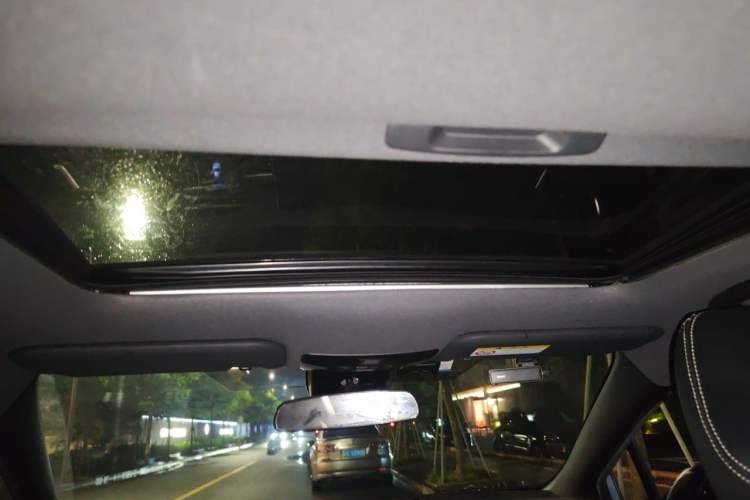 Used Toyota Levin 2019 185T CVT Luxury Edition China VI Standard Headliner