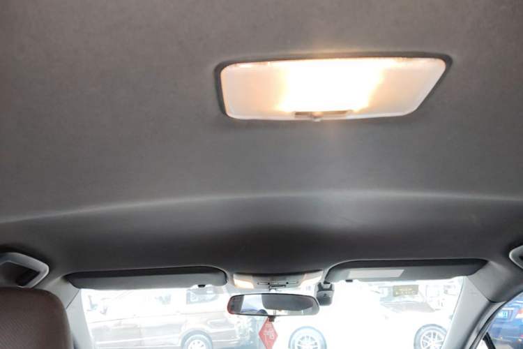 Used Toyota Levin 2019 185T CVT Entry-Level Version China VI Standard Headliner