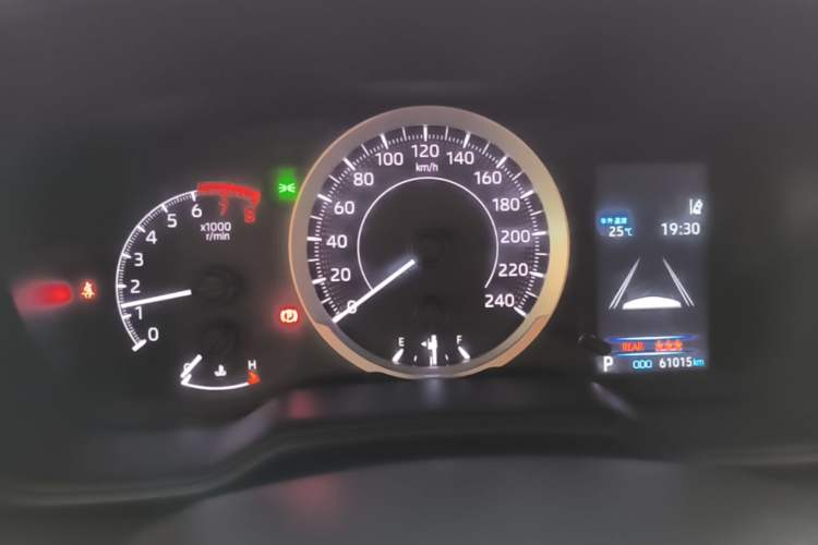Used Toyota Levin 2019 185T CVT Luxury Edition China VI Standard Instrument Cluster