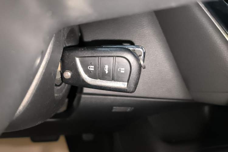 Used Toyota Levin 2019 185T CVT Entry-Level Version China VI Standard Interior 1
