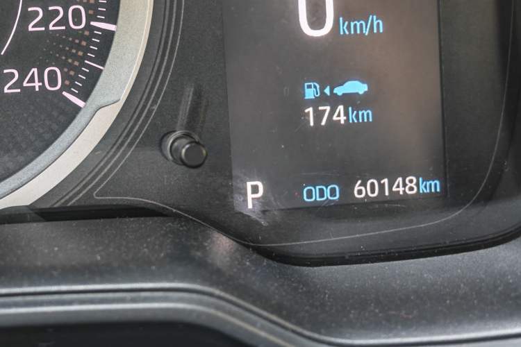 Used Toyota Levin 2019 185T CVT Luxury Edition China VI Standard Interior 1