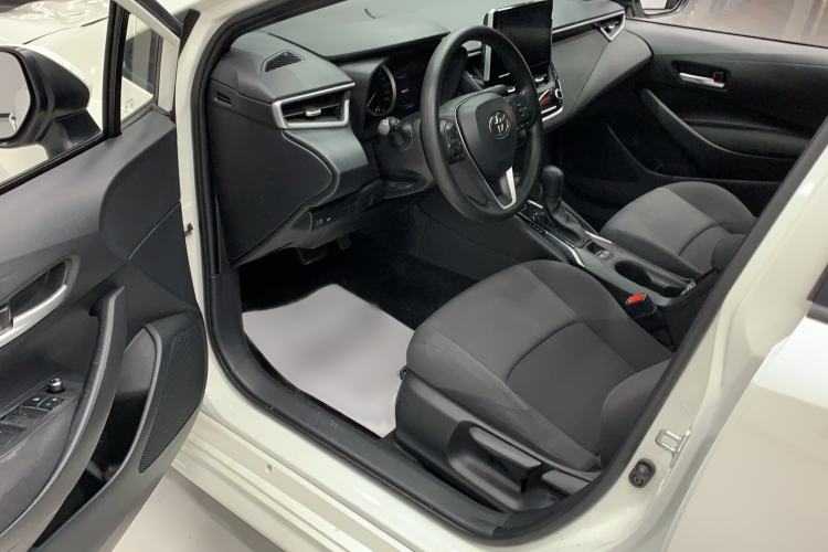 Used Toyota Levin 2019 185T CVT Luxury Edition China VI Standard Interior 1