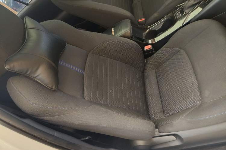Used Toyota Levin 2019 185T CVT Sport Edition China V Standard Interior 2