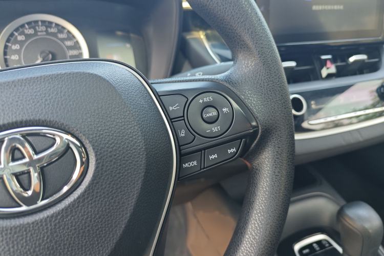Used Toyota Levin 2019 185T CVT Luxury Edition China VI Standard Interior 3