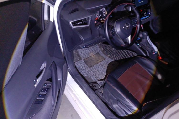 Used Toyota Levin 2019 185T CVT Sport Edition China VI Standard Interior 3