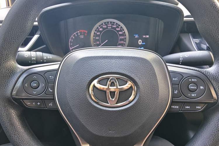 Used Toyota Levin 2019 185T CVT Luxury Edition China VI Standard Interior 3