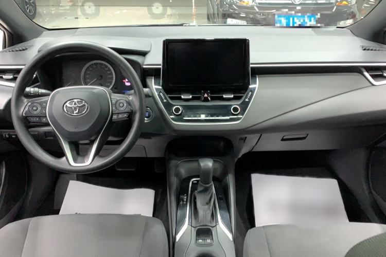 Used Toyota Levin 2019 185T CVT Luxury Edition China VI Standard Interior 3
