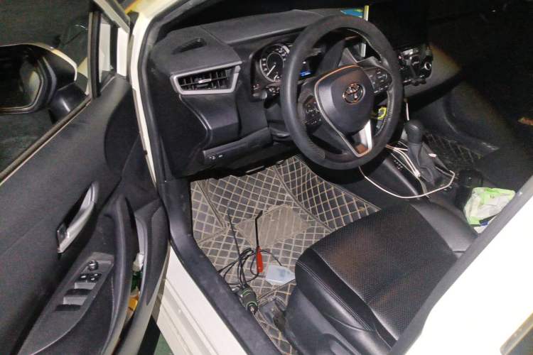Used Toyota Levin 2019 185T CVT Luxury Edition China VI Standard Interior 3