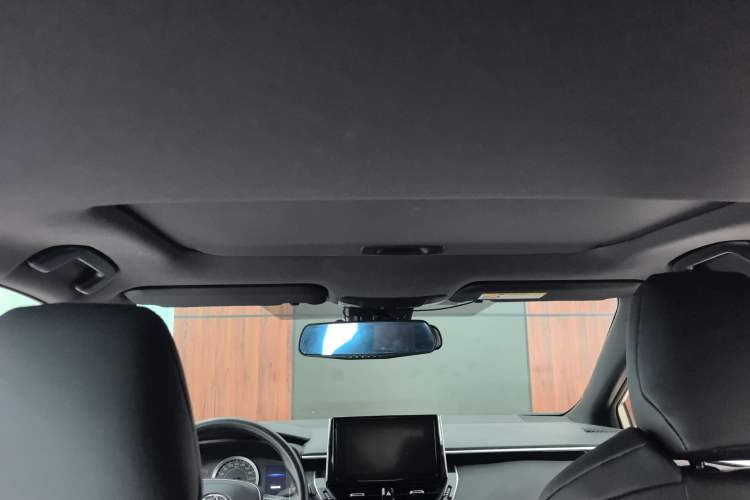 Used Toyota Levin 2019 185T CVT Luxury Edition China VI Standard Interior 4