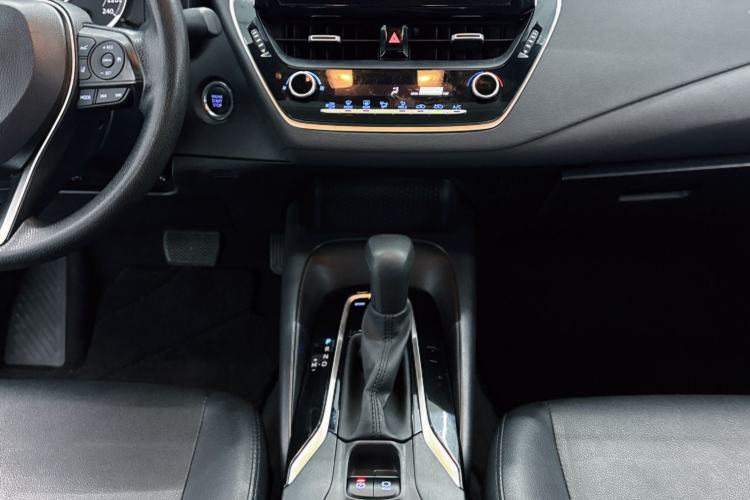 Used Toyota Levin 2019 185T CVT Luxury Edition China VI Standard Interior 4