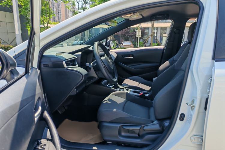 Used Toyota Levin 2019 185T CVT Entry-Level Version China VI Standard Interior 4