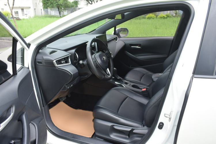Used Toyota Levin 2019 185T CVT Luxury Edition China VI Standard Interior 5