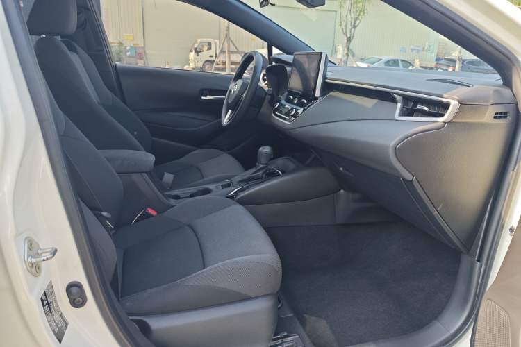 Used Toyota Levin 2019 185T CVT Luxury Edition China VI Standard Interior 5
