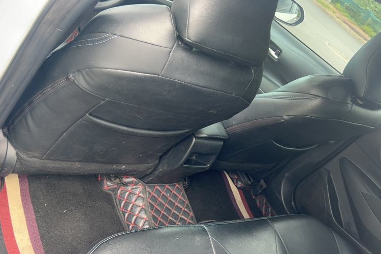 Used Toyota Levin 2019 185T CVT Luxury Edition China V Standard Interior 6