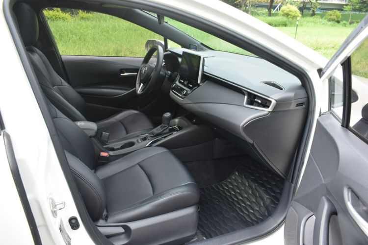 Used Toyota Levin 2019 185T CVT Luxury Edition China VI Standard Interior 8