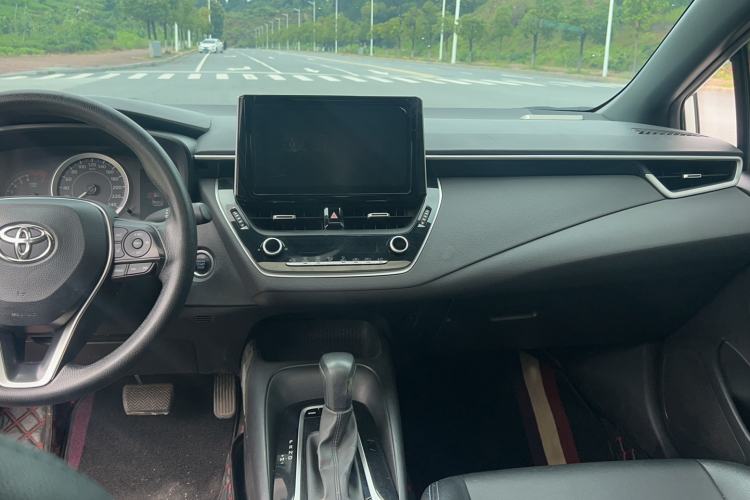 Used Toyota Levin 2019 185T CVT Luxury Edition China V Standard Interior 8