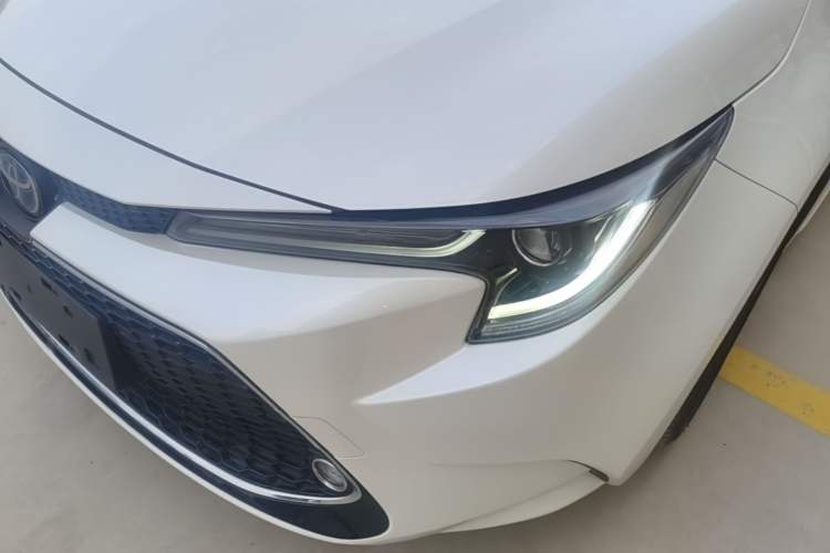 Used Toyota Levin 2019 Dual-Engine 1.8H E-CVT Sport Edition China VI Standard Left Front Headlight