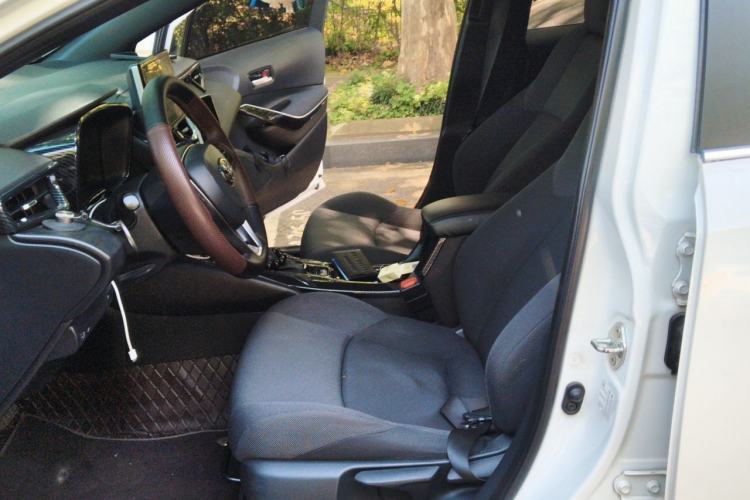 Used Toyota Levin 2019 Dual-Engine 1.8H E-CVT Luxury Edition China VI Standard Left Front Seat
