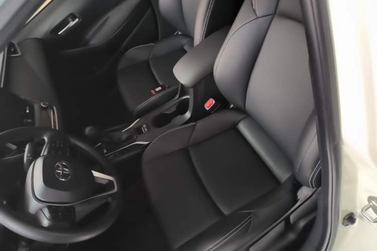 Used Toyota Levin 2019 185T CVT Luxury Edition China VI Standard Left Front Seat