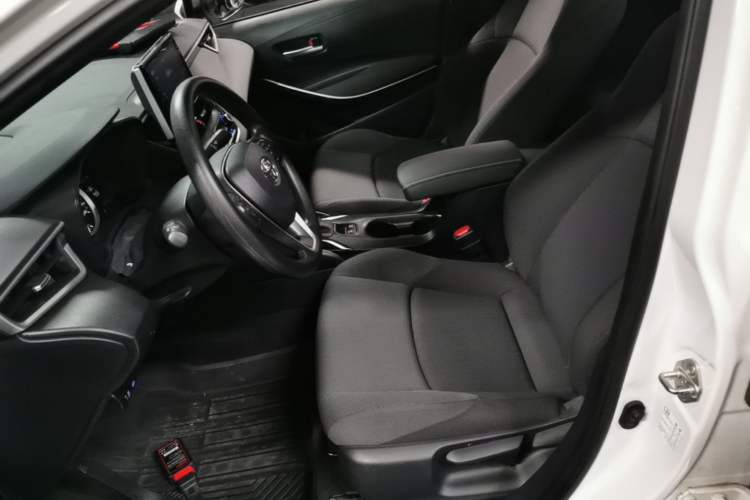 Used Toyota Levin 2019 Dual-Engine 1.8H E-CVT Luxury Edition China VI Standard Left Front Seat
