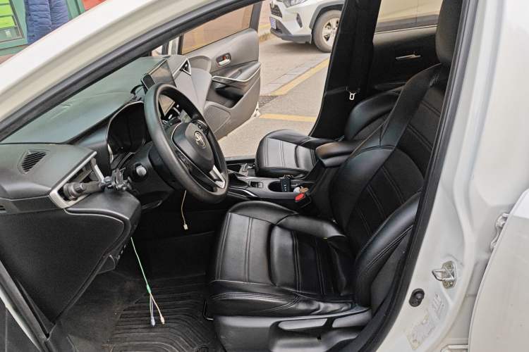 Used Toyota Levin 2019 Dual-Engine 1.8H E-CVT Luxury Edition China VI Standard Left Front Seat